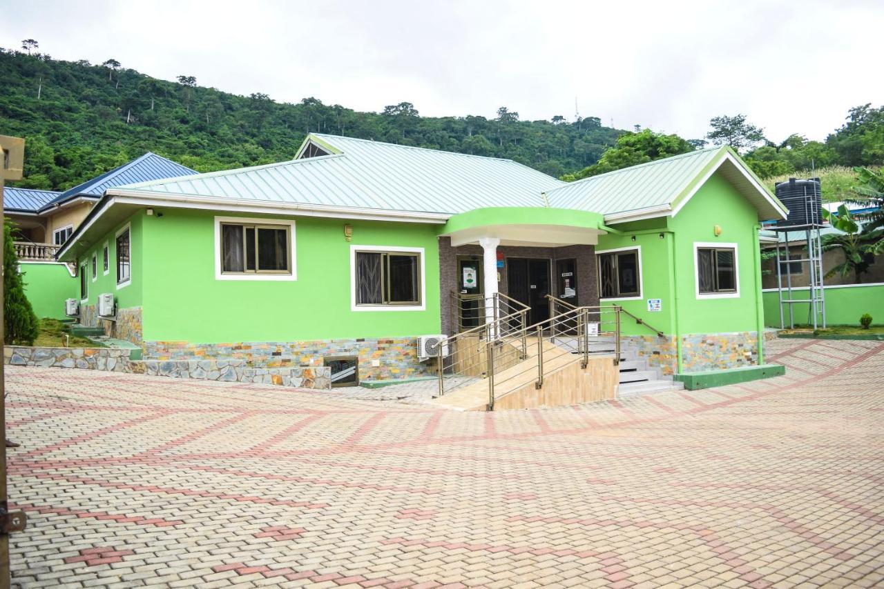3A'S Guest House Akosombo Ngoại thất bức ảnh