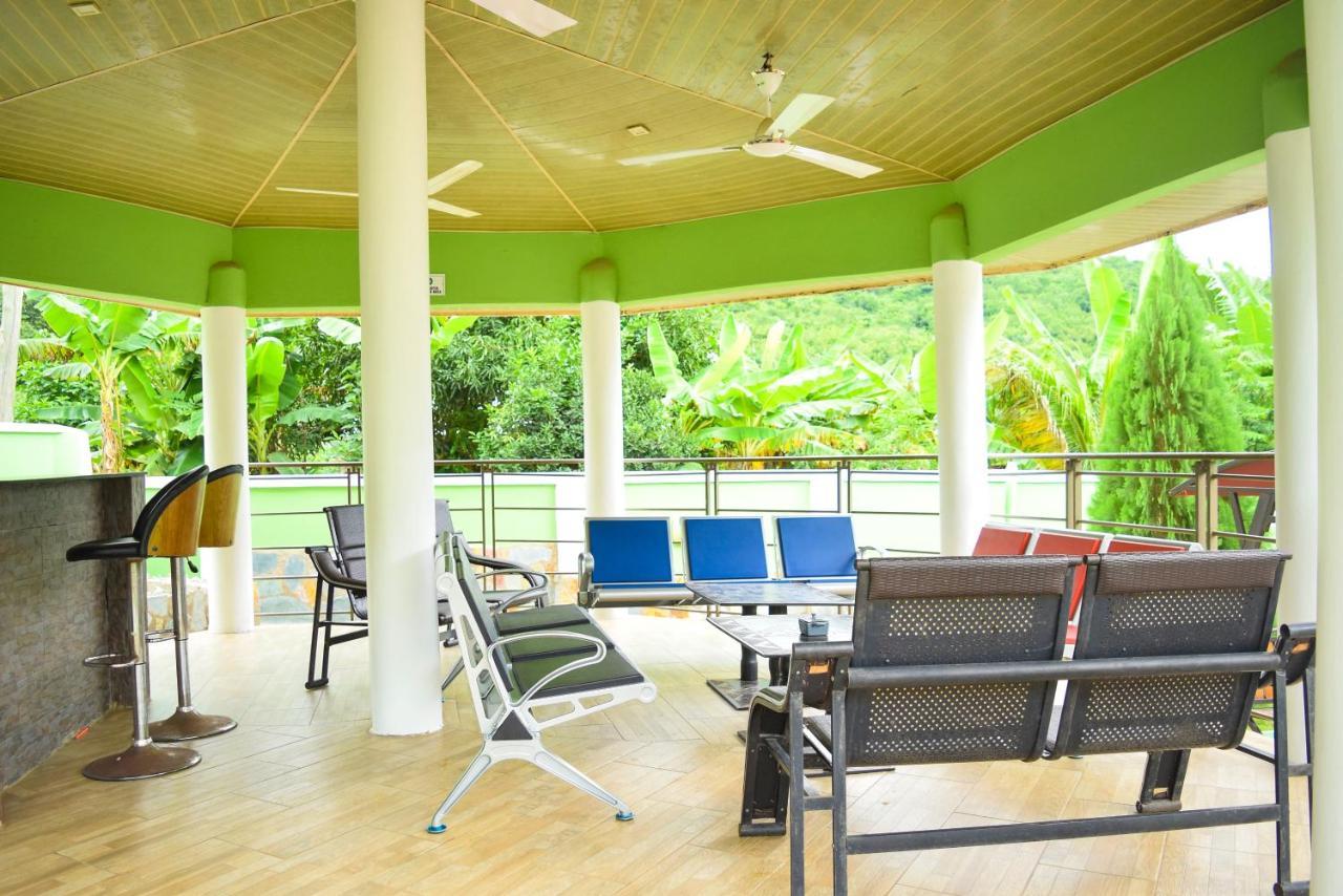 3A'S Guest House Akosombo Ngoại thất bức ảnh