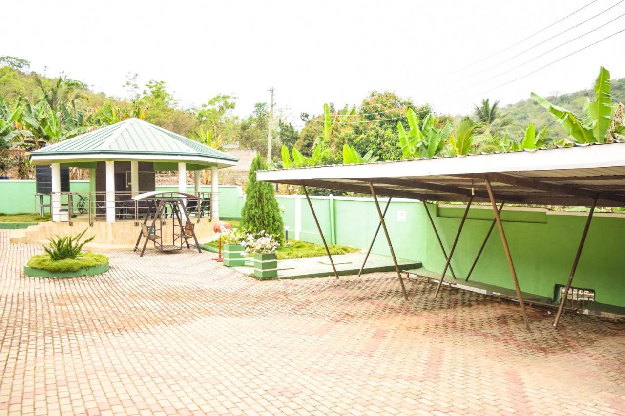 3A'S Guest House Akosombo Ngoại thất bức ảnh