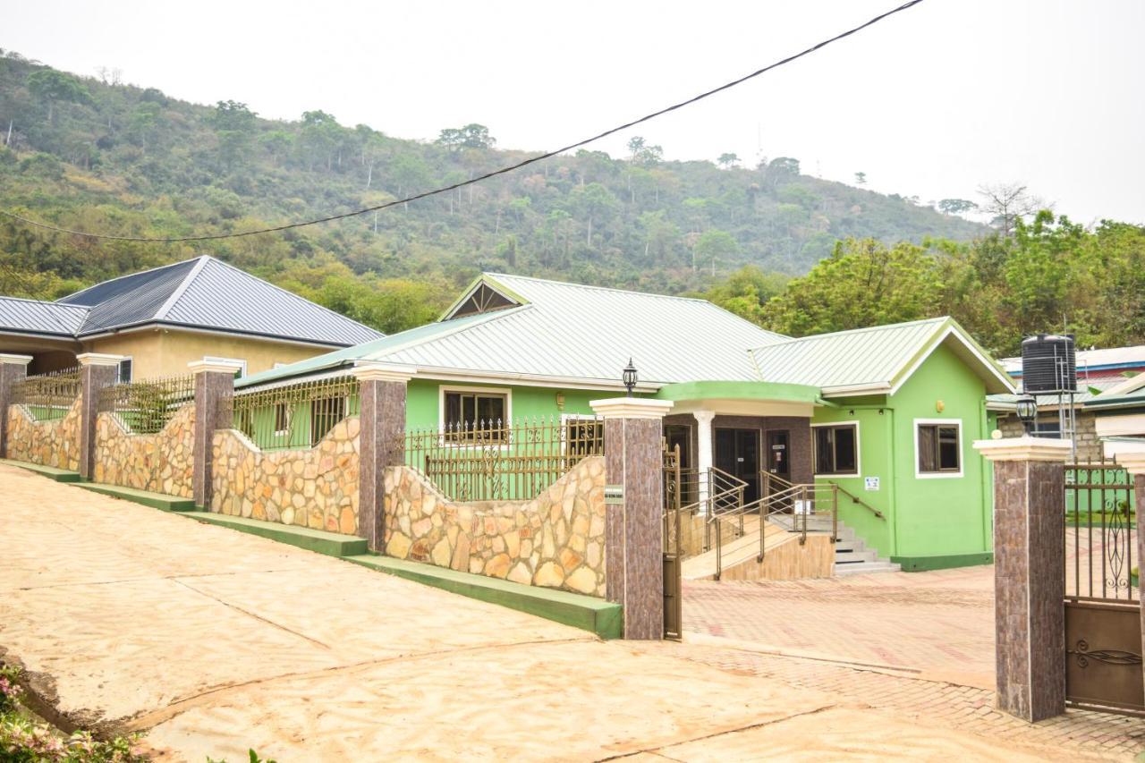 3A'S Guest House Akosombo Ngoại thất bức ảnh