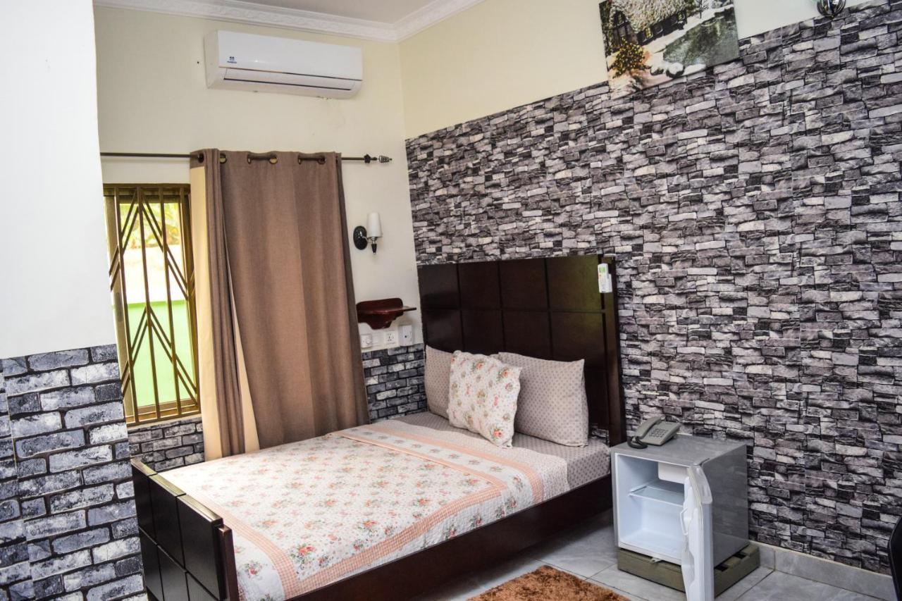 3A'S Guest House Akosombo Ngoại thất bức ảnh