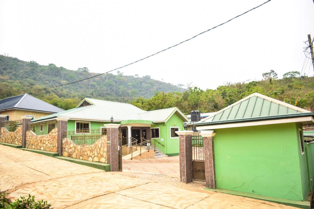 3A'S Guest House Akosombo Ngoại thất bức ảnh