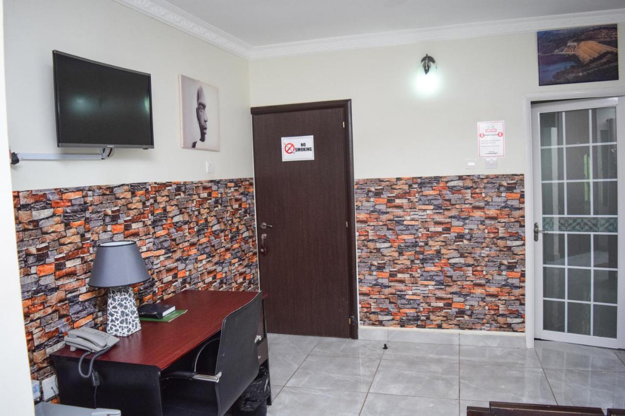 3A'S Guest House Akosombo Ngoại thất bức ảnh